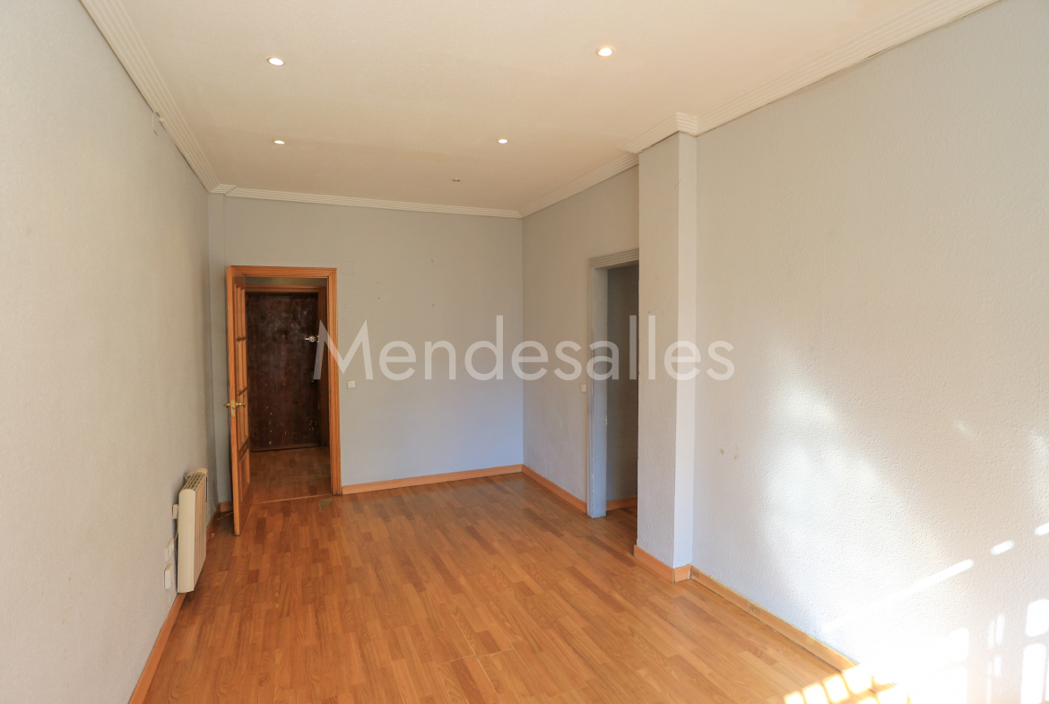 Bajo en Centro de Móstoles