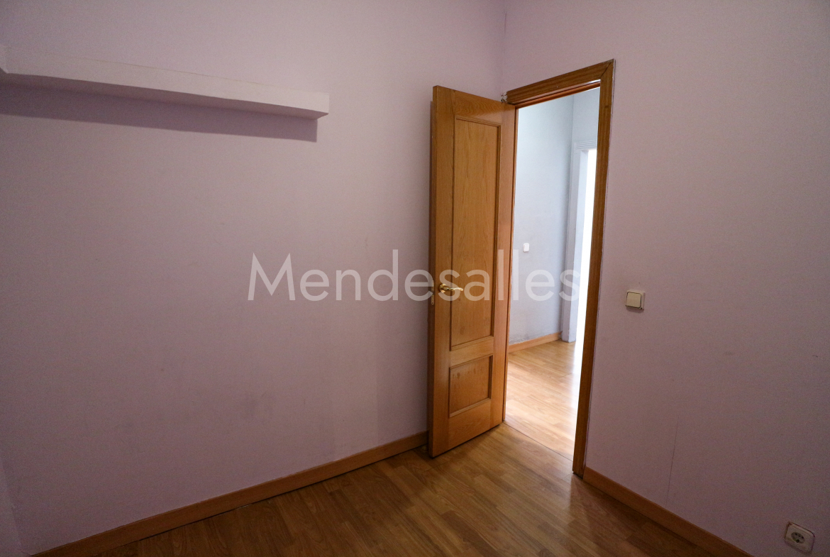Bajo en Centro de Móstoles