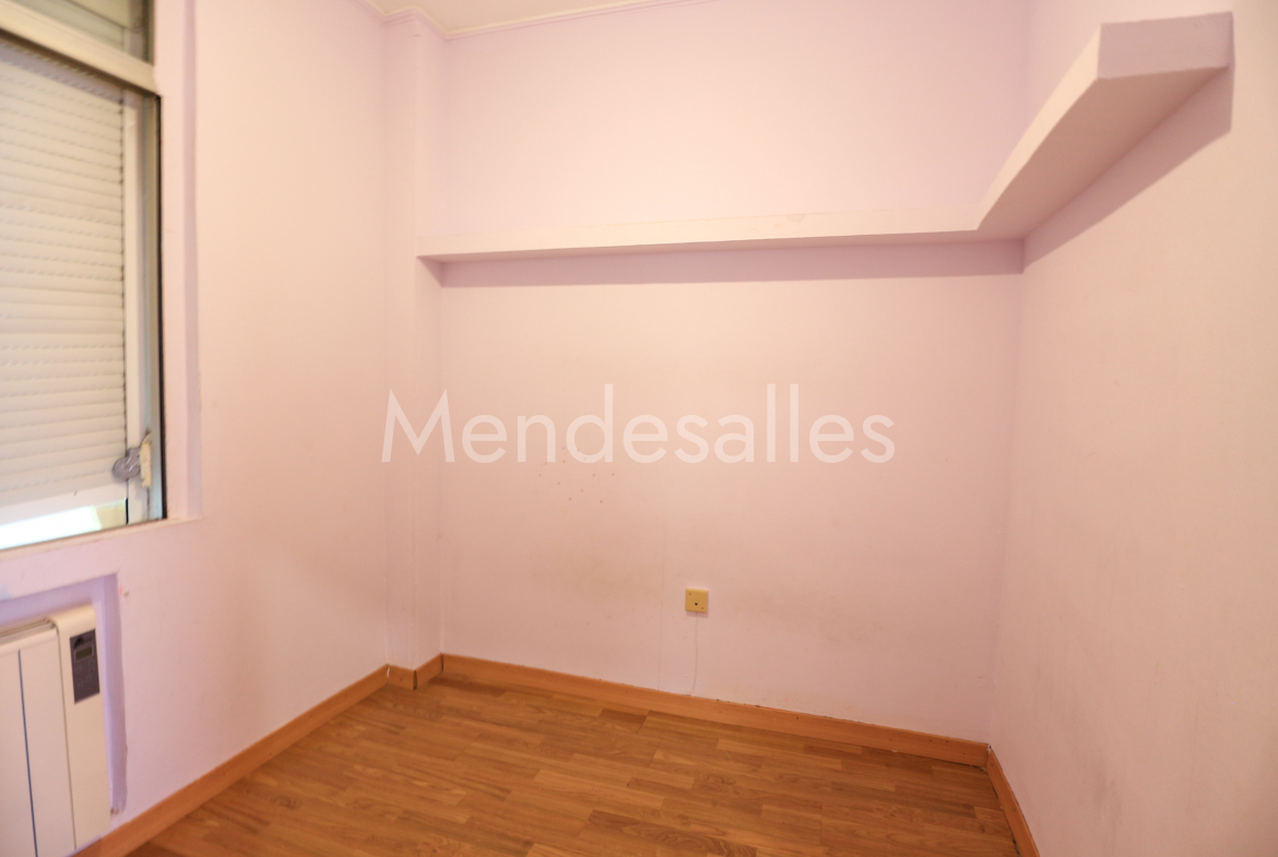 Bajo en Centro de Móstoles