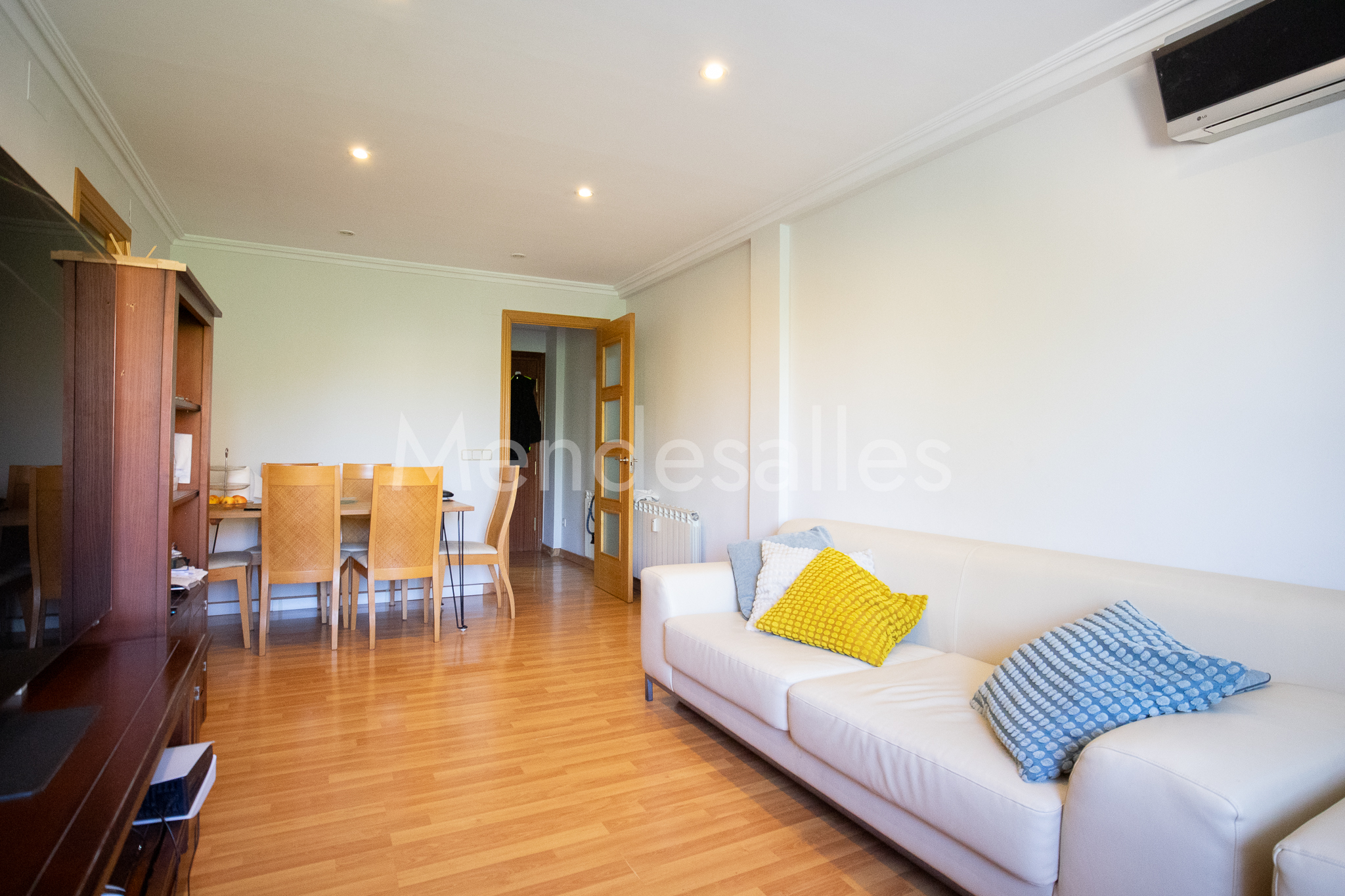 Vista del salón-comedor de la vivienda